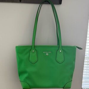 Michael Kors Eva Small Tote in Kelly Green - NWOT